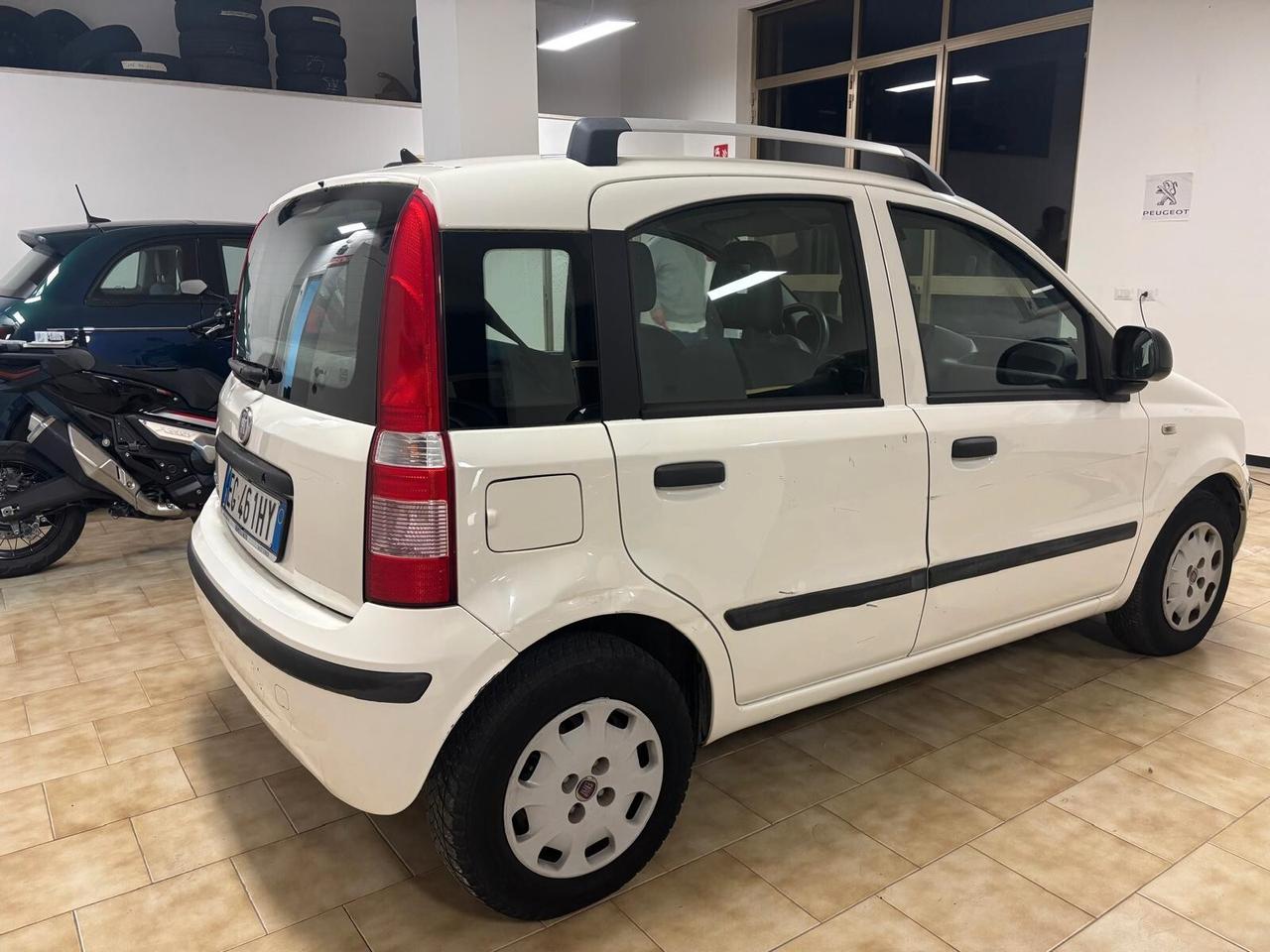 FIAT PANDA ANNO 2011 BZ 1.2 ADATTA NEOPATENTATI KM 190 MILA