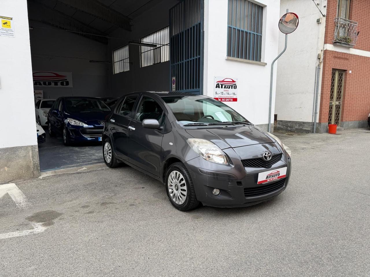 Toyota Yaris 1.3 5 porte Sol