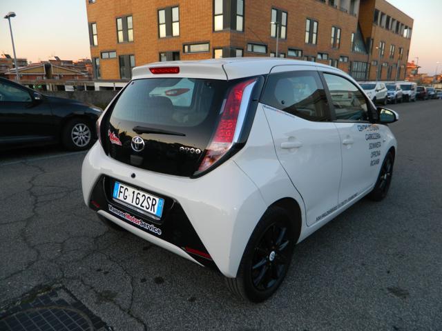 TOYOTA Aygo 1.0 Benz 69CV AUTOMATICA - UNIPRO TAGLIANDATA