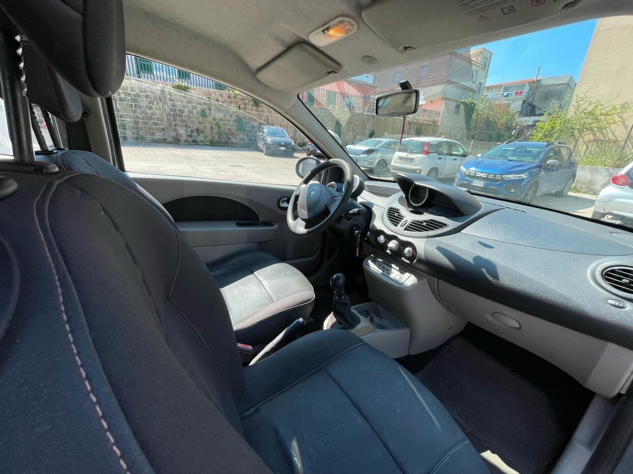 Renault Twingo 1.2 16V Dynamique