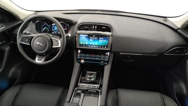 JAGUAR F-Pace 2.0 D 180 CV AWD aut. Prestige TETTO PANORAMICO