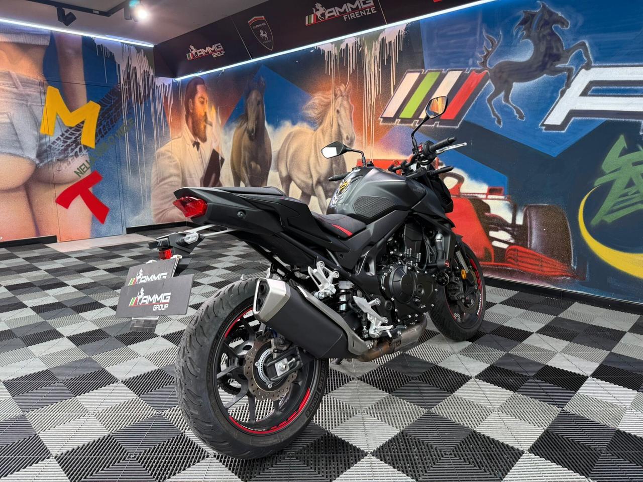 Honda Hornet 750 (44701)