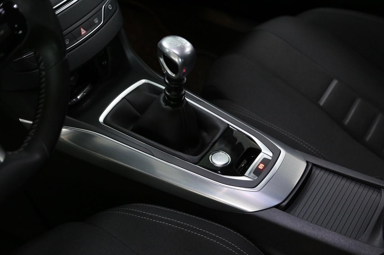 Peugeot 308 1.6 e-HDi 115cv Allure