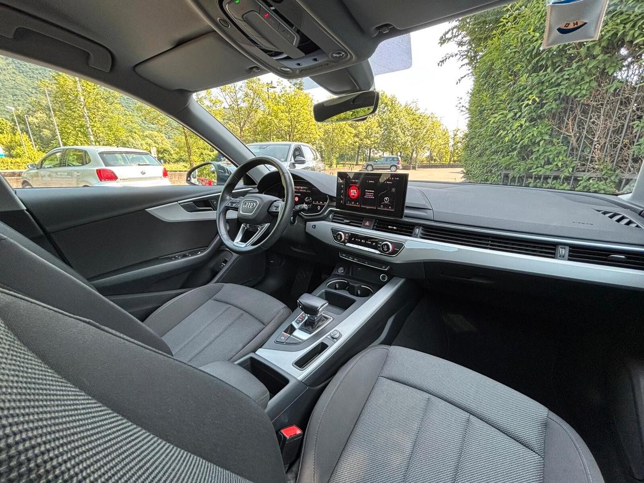 Audi A4 30 TDI/136 CV S tronic Business Advanced