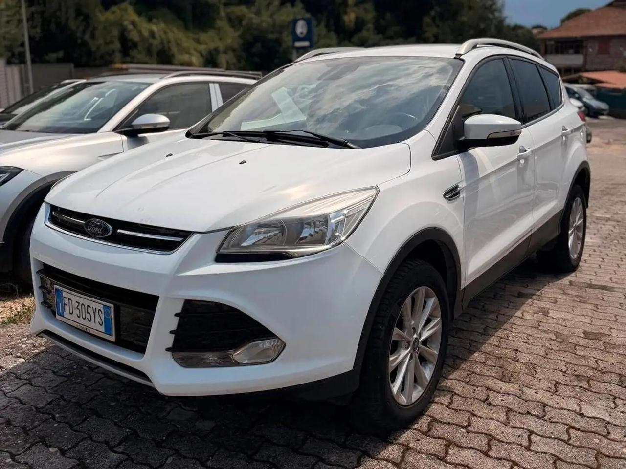 Ford Kuga 2.0 TDCI 150 CV S&S 4WD Powershift Titanium