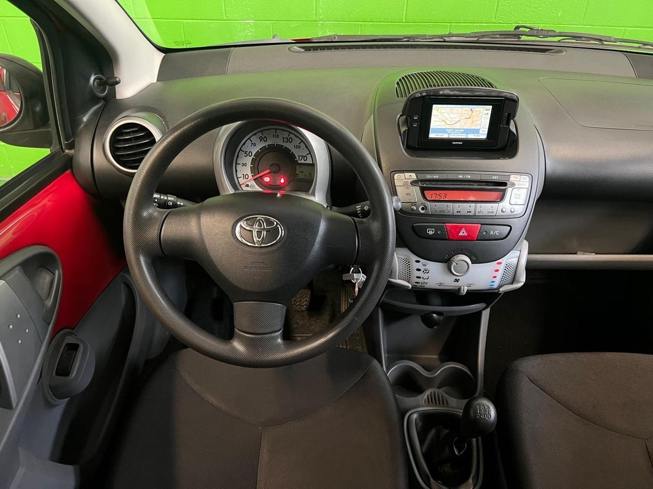 Toyota Aygo 1.0 12V VVT-i 5 porte