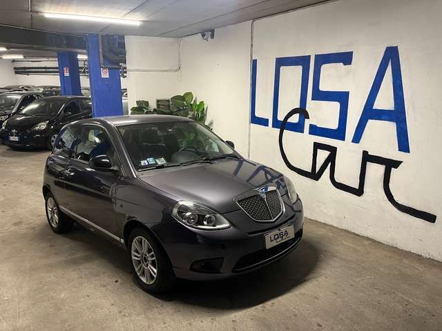 Lancia Ypsilon 1.2 8v Diva 69cv ADATTA AI NEOPATENTATI