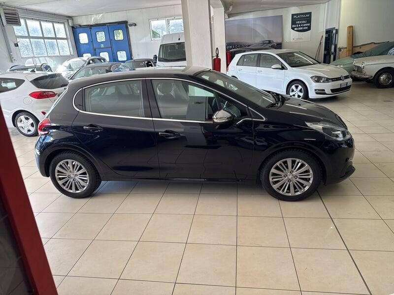 Peugeot 208 BlueHDi 100 5 porte Allure