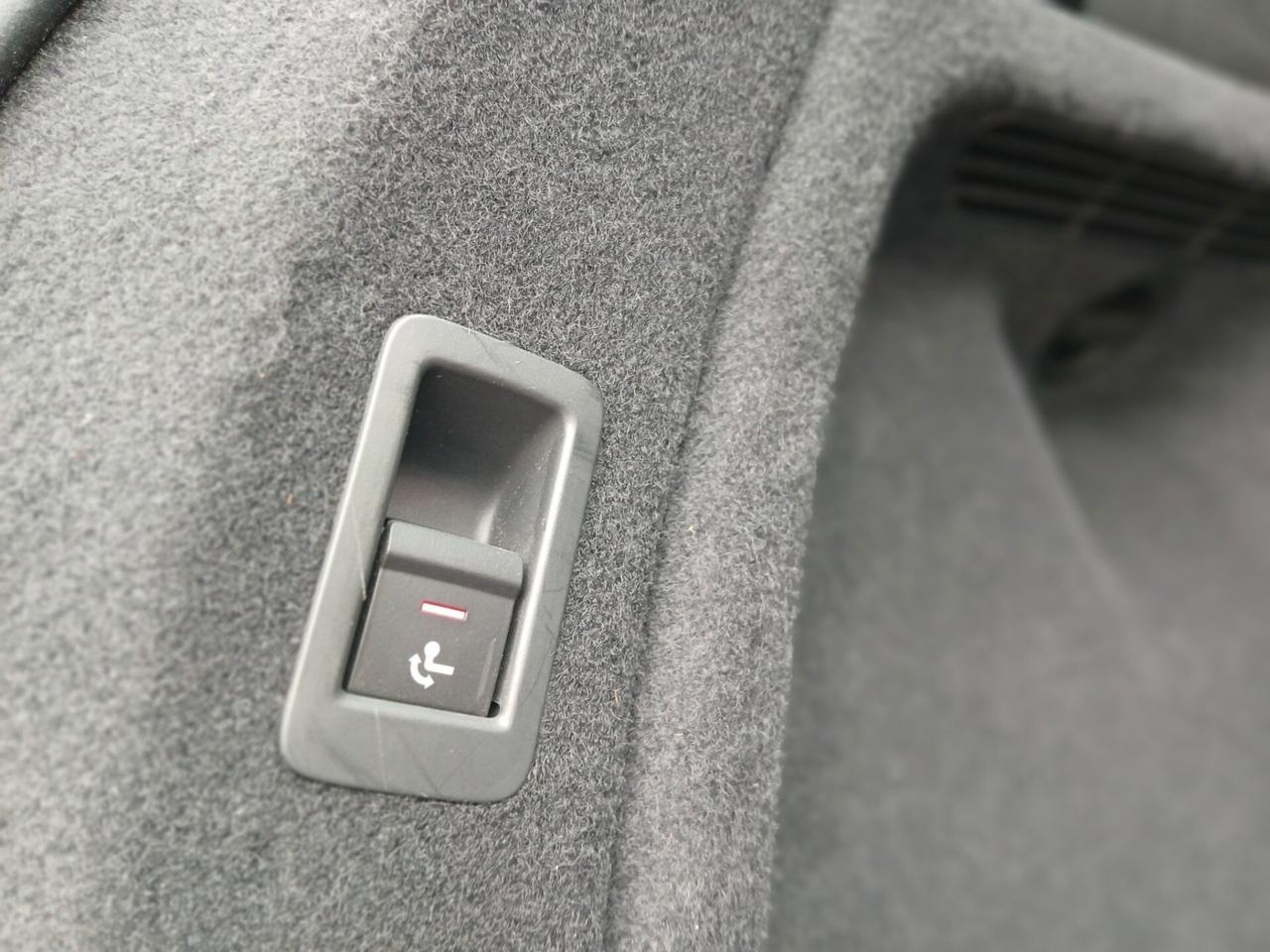 Audi A4 Avant 40 TDI quattro S tronic Business