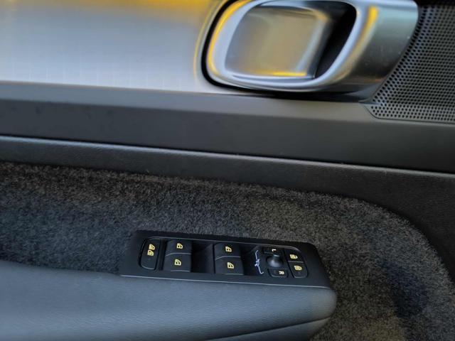 VOLVO XC40 B3 automatico Core