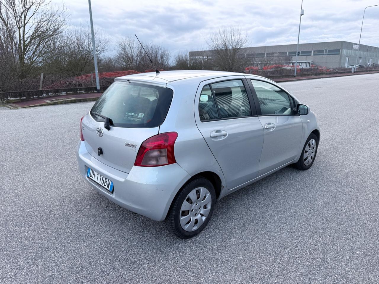 Toyota Yaris 1.3 5 porte