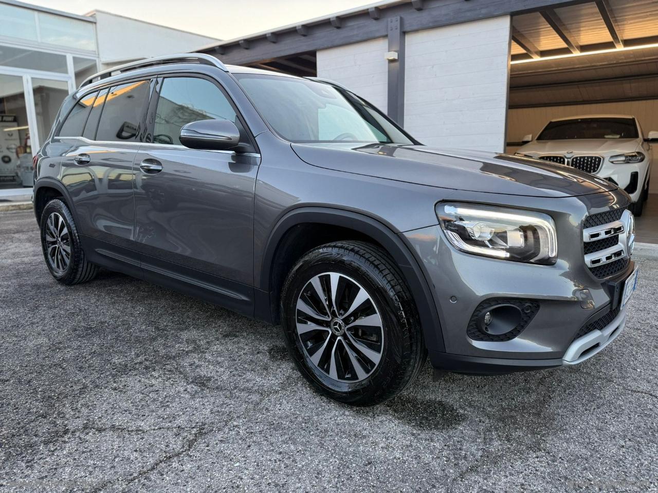 MERCEDES-BENZ GLB 180 d Automatic Business EXTRA DOPPIO TETTO PANORAMICO
