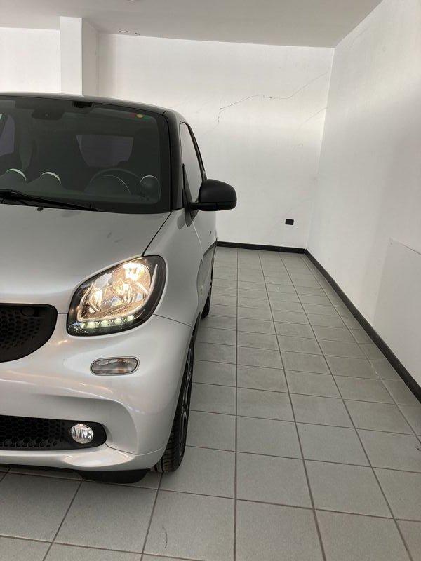 smart forfour 70 1.0 52kW brabus style