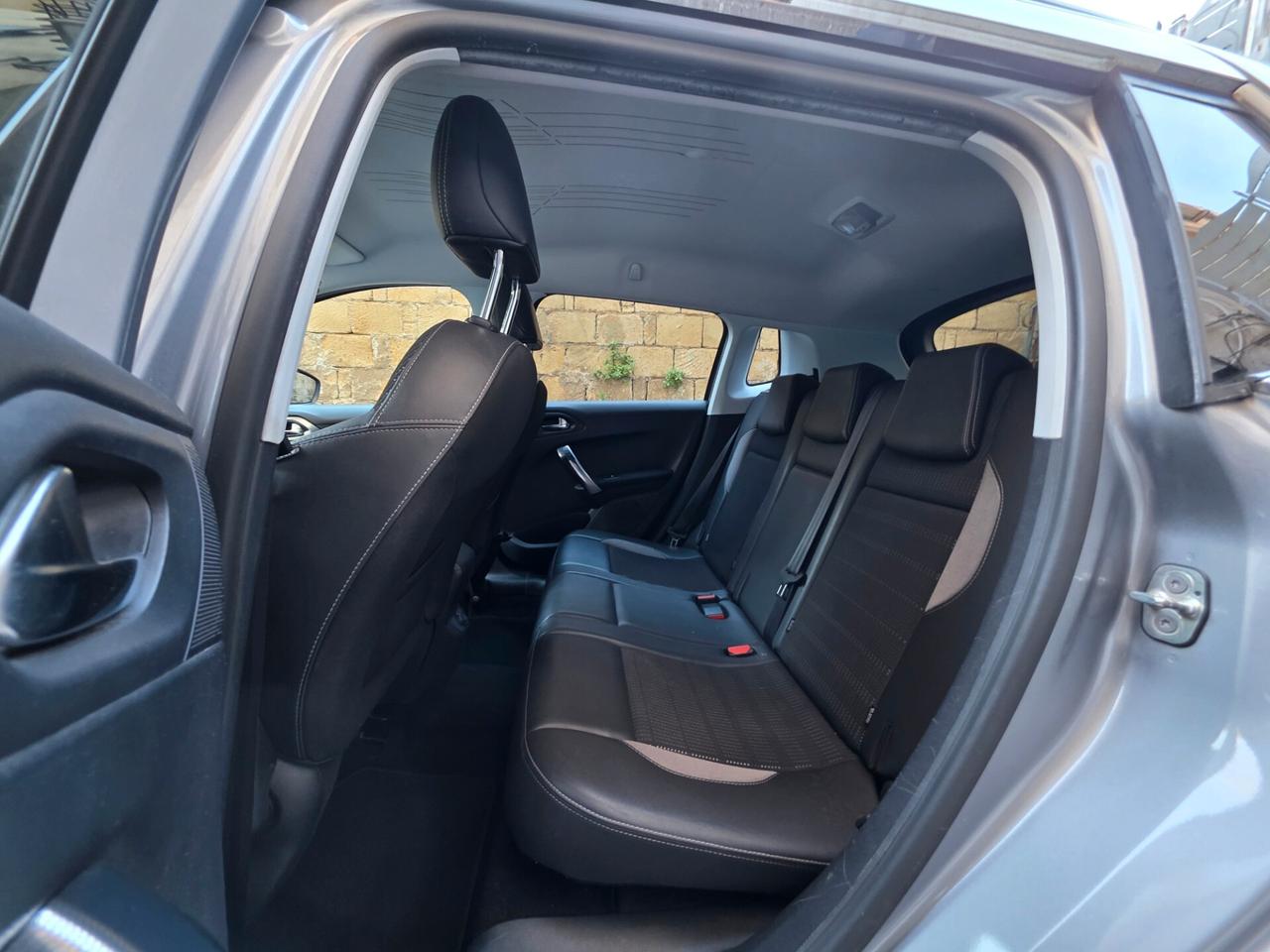 Peugeot 2008 Allure 1600 HDI 100cv