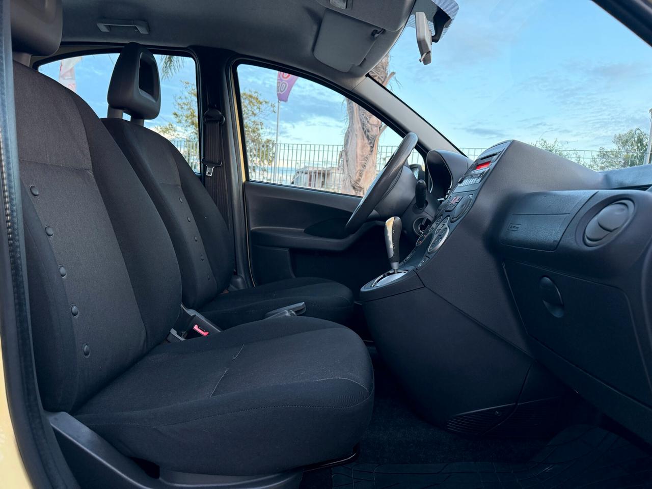 FIAT PANDA ANNO 2010 1.2 BENZINA AUTOMATICA