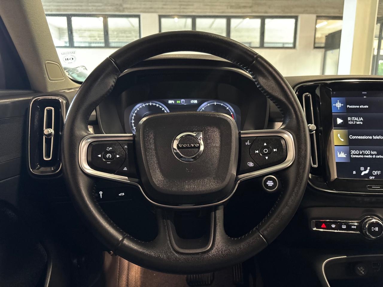 Volvo XC40 D3 GEARTRONIC AUT. Momentum Pro