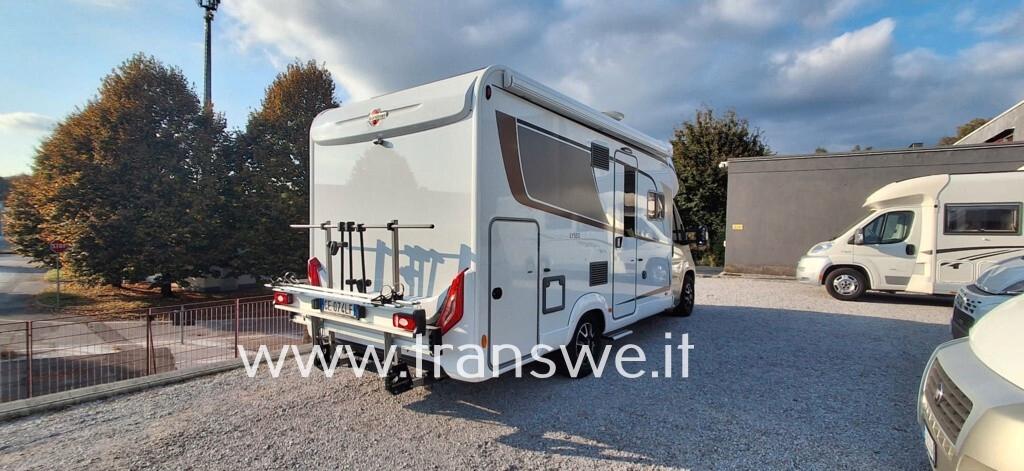 Bürstner Lyseo TD 684G Letto basculante anteriore