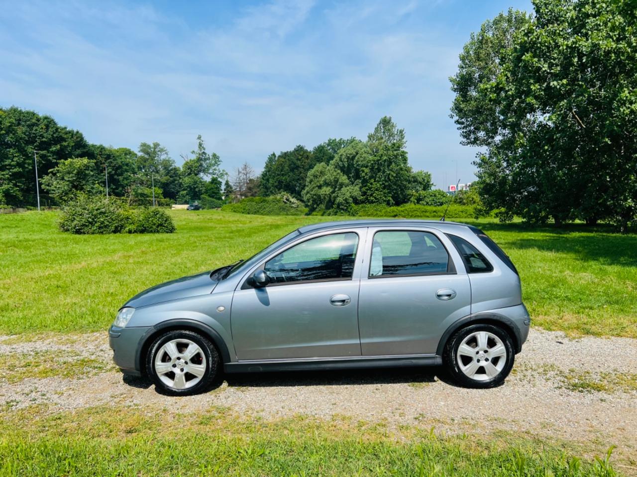 Opel Corsa 1.2 CON 12 MESI DI GARANZIA