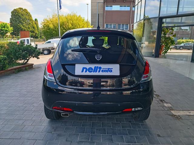 LANCIA Ypsilon 1.2 69 CV 5 porte GPL Ecochic Gold