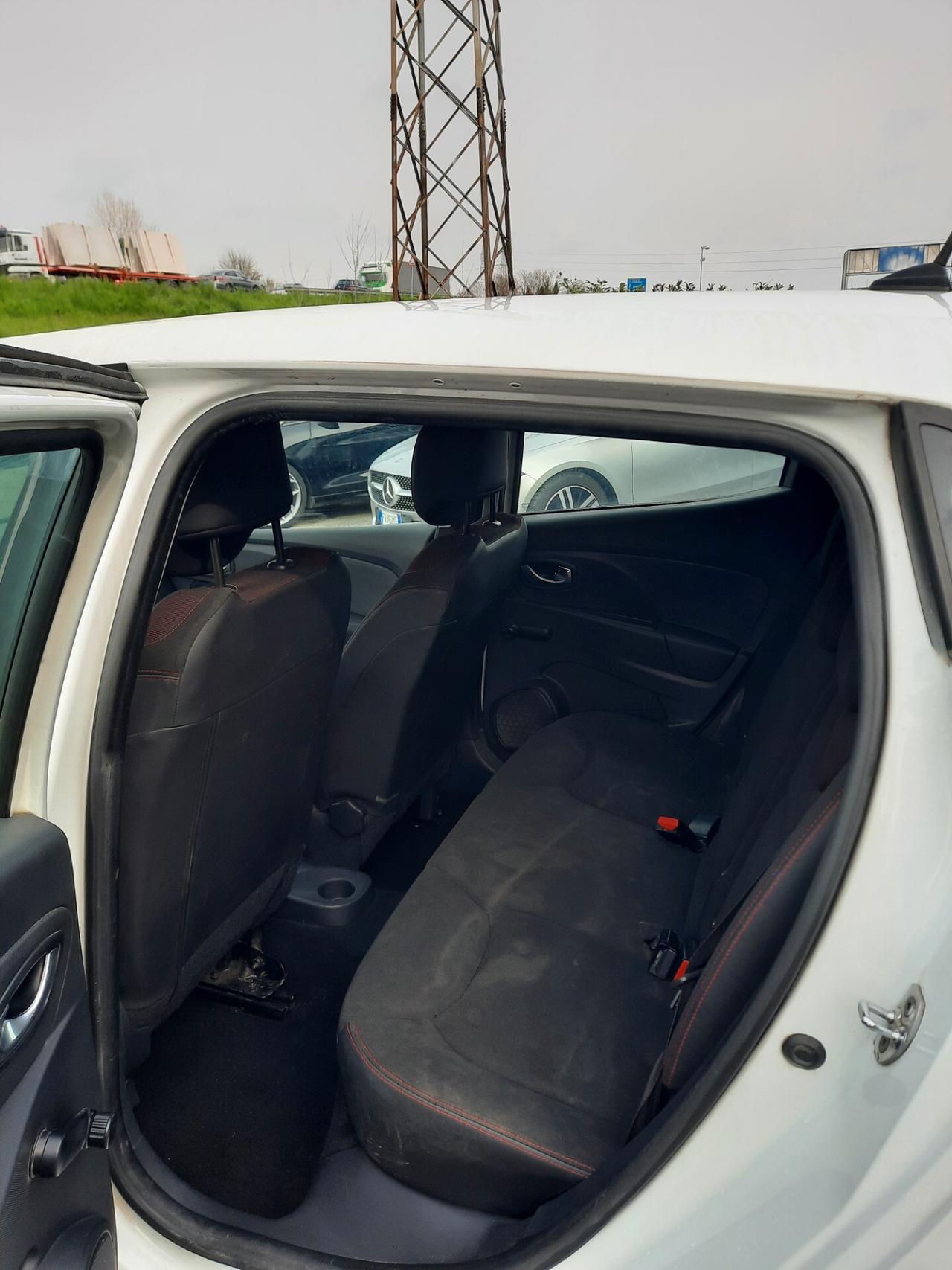 Renault Clio 1.2 75CV 5 porte Live OK NEOPATENTATI