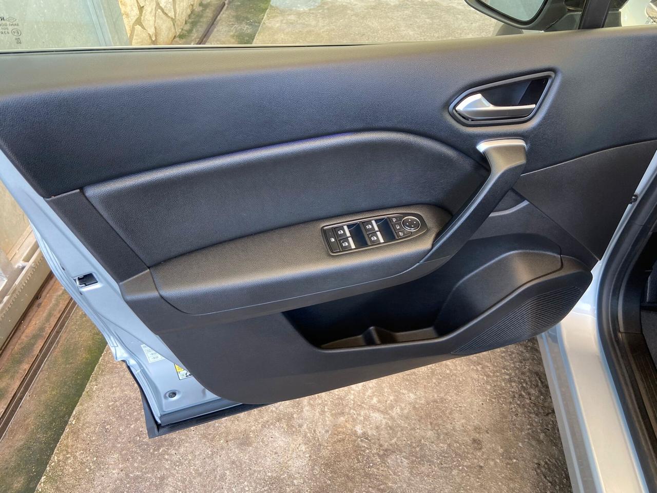 Renault Captur Plug-in Hybrid E-Tech 160 CV Intens