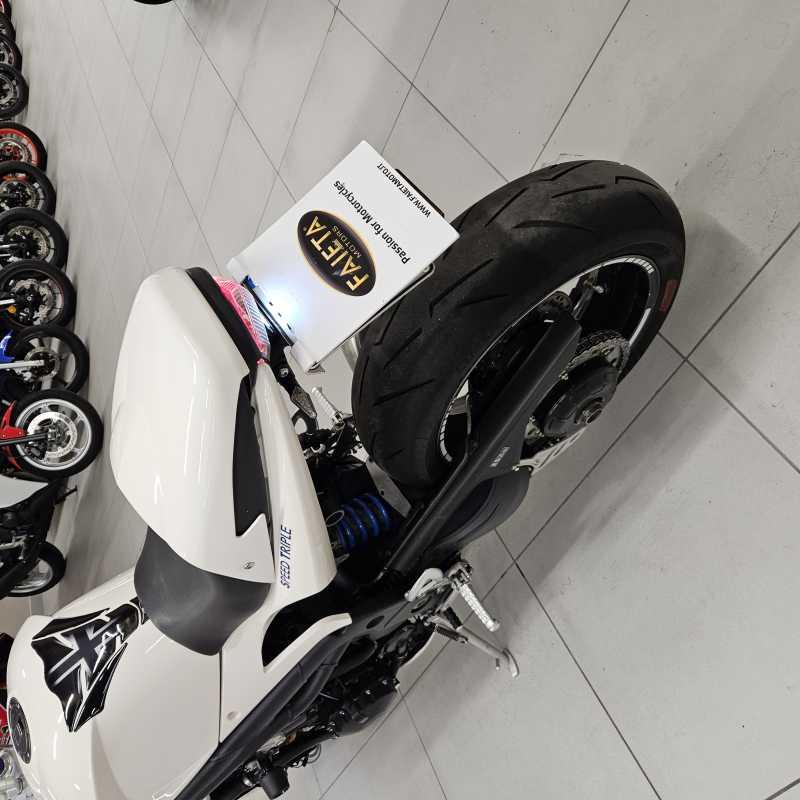 Triumph Speed Triple 1050 - 2005