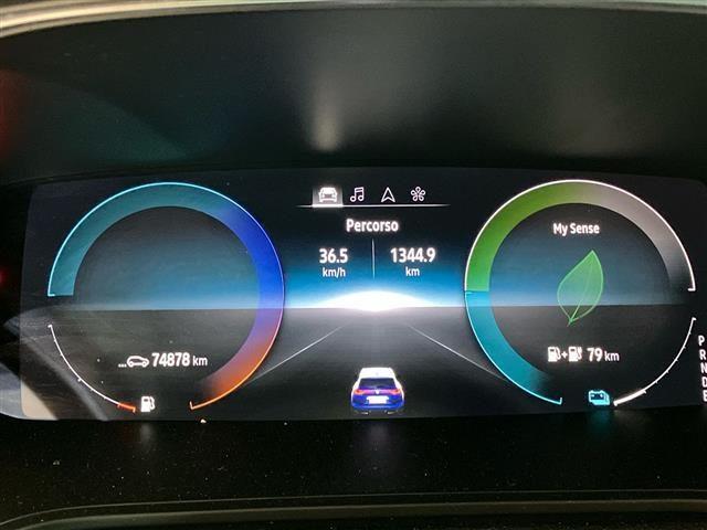 RENAULT Megane Sporter 1.6 E-TECH Plug-in Hybrid RS Line A