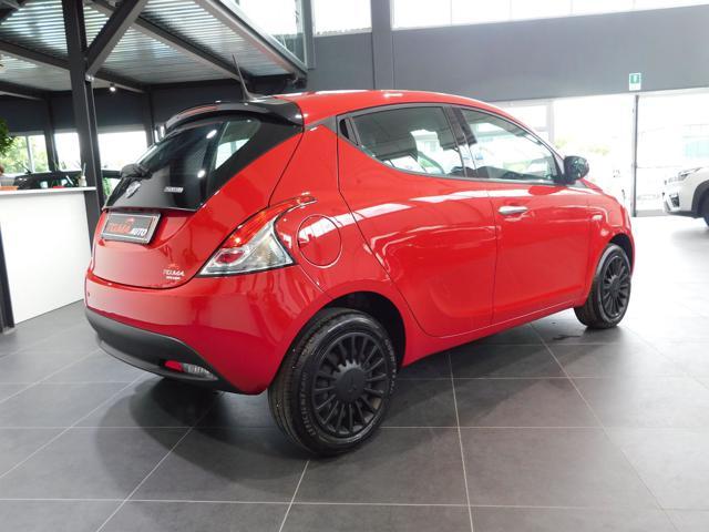 LANCIA Ypsilon 1.0 FireFly 5 porte S&S Hybrid ADATTA A NEO PAT.