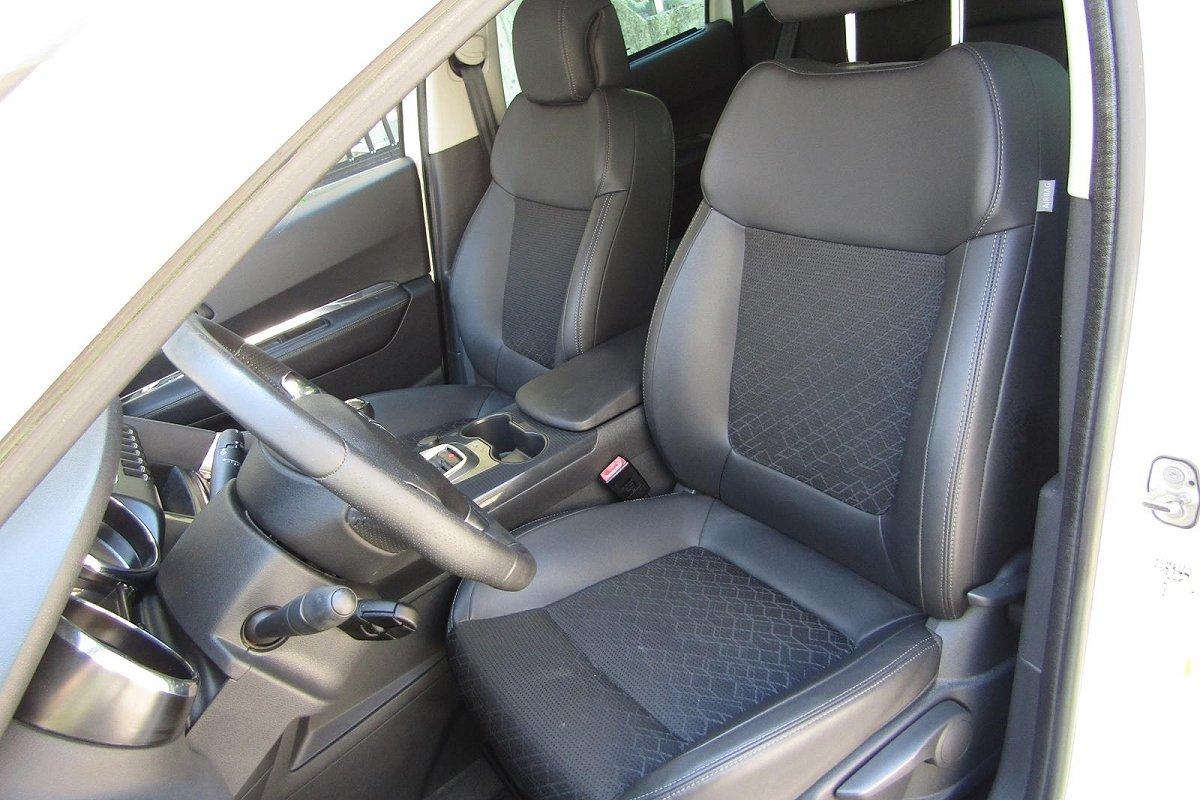 PEUGEOT 3008 1.6 HDi 115CV Business