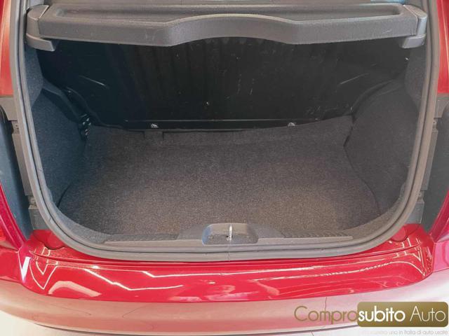 FIAT 500 1.0 Hybrid Red
