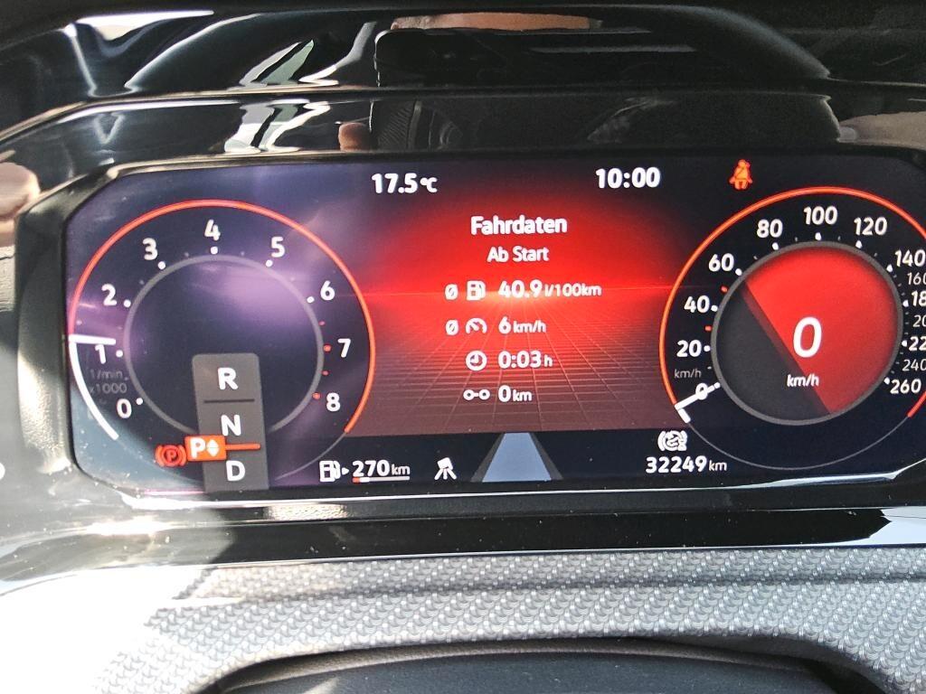 Volkswagen Golf 1.5 eTSI 150 CV ACT DSG R-Line