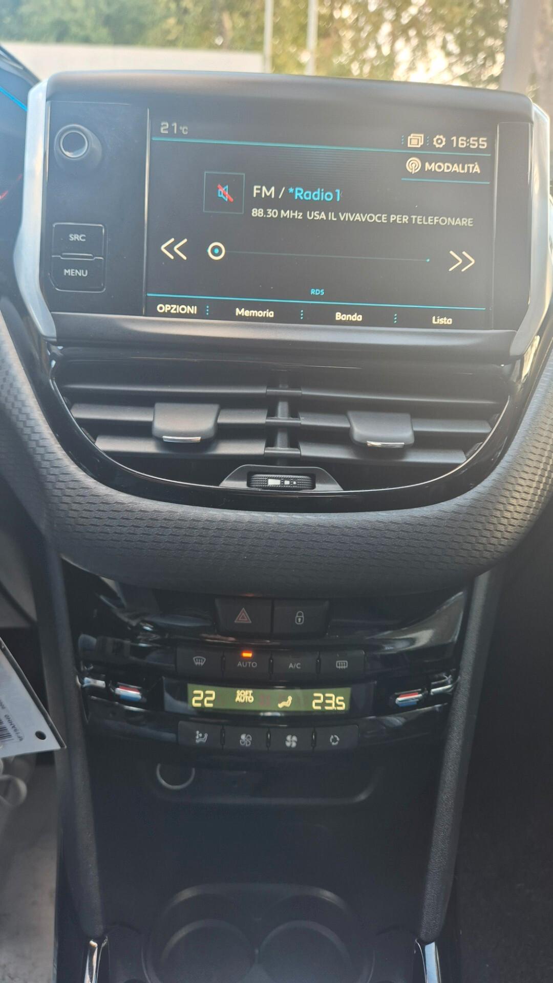 Peugeot 2008 BlueHDi 100 S&S Allure