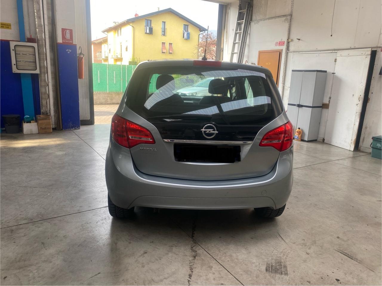 Opel Meriva 1.4 100CV neopatentati Cosmo 5 porte