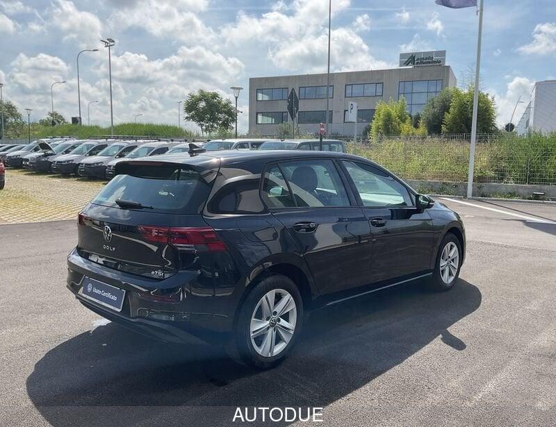 Volkswagen Golf 8 1.0 ETSI EVO LIFE DSG 110 CV