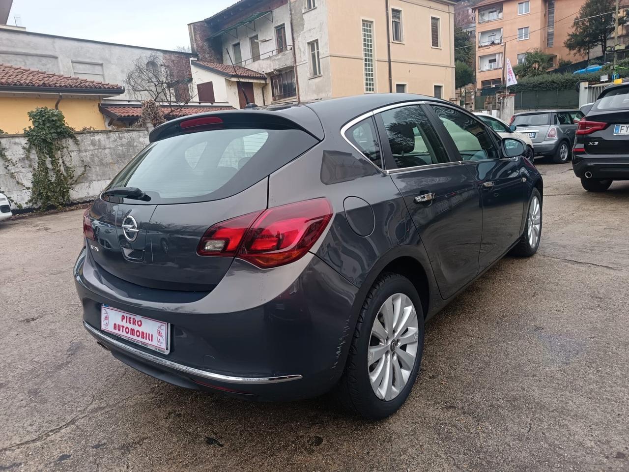 Opel Astra 1.4 Turbo 140CV 5 porte GPL Tech Cosmo