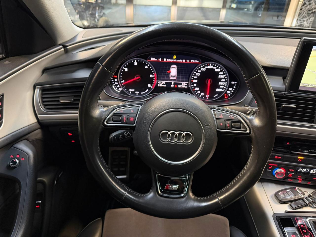 Audi A6 Avant 3.0 TDI S tronic S-Line