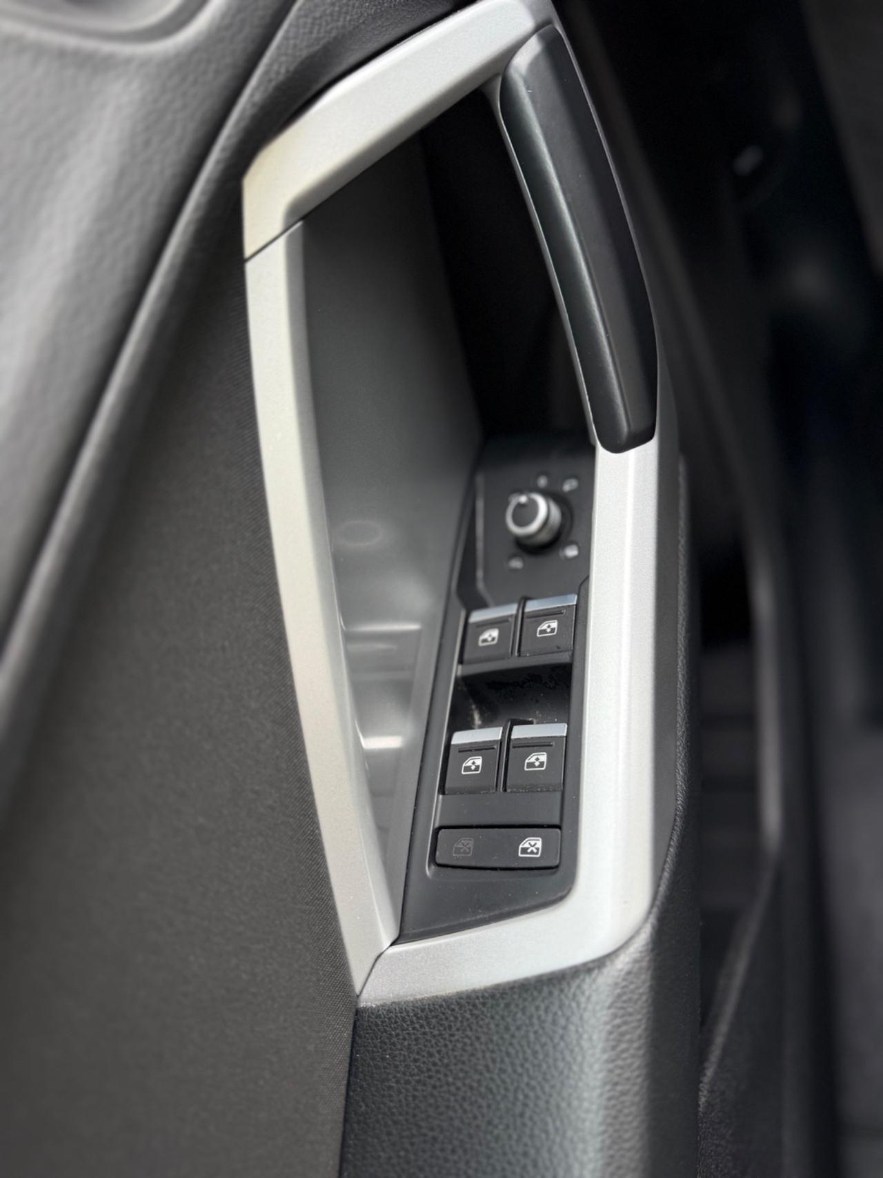 Audi Q3 35 TDI S tronic Business Advanced