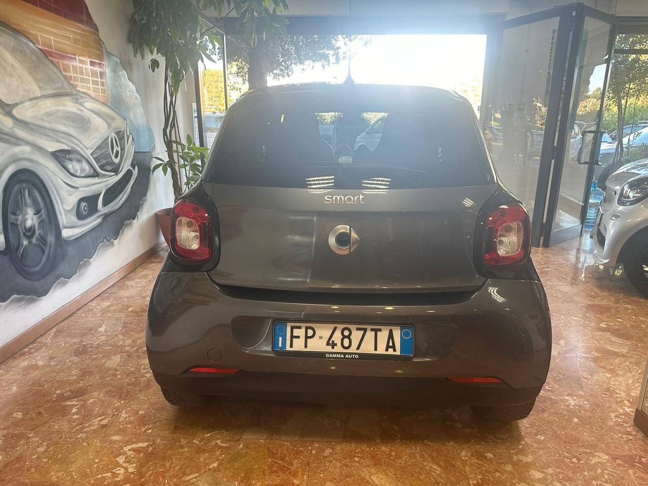 SMART FORFOUR 1.0 71CV TWINAMIC PASSION GRIGIO SCURO MET TRIDION NERO C.L.15 UFFICIALE FATTURABILE IVA ESPOSTA COME NUOVA OK NEOPATENTATI