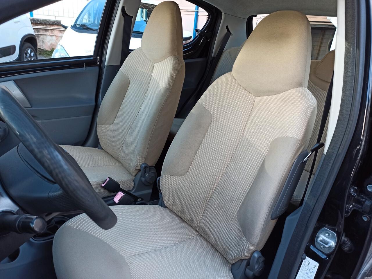 Peugeot 107 1.0 68 CV 5p. Sweet Years