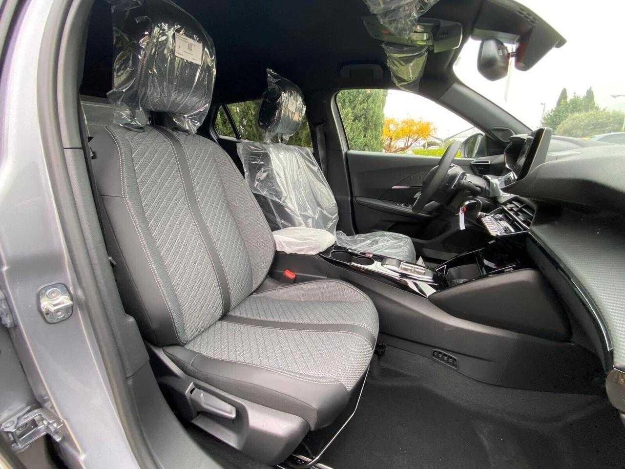 Peugeot 2008 Hybrid 145 e-DCS6 Allure