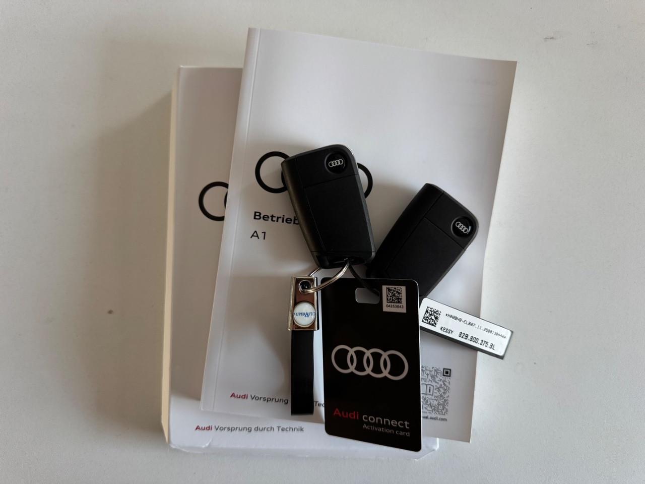 Audi A1 Allstreet 35 TFSI 150cv S Tronic S line Interiors