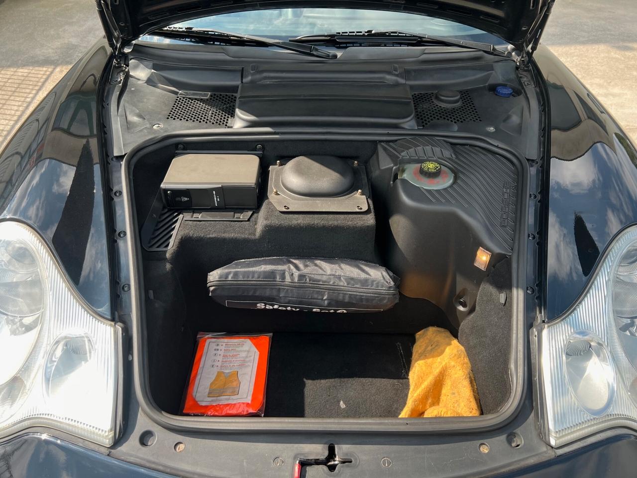 Porsche 996 CARRERA 4 MANUALE