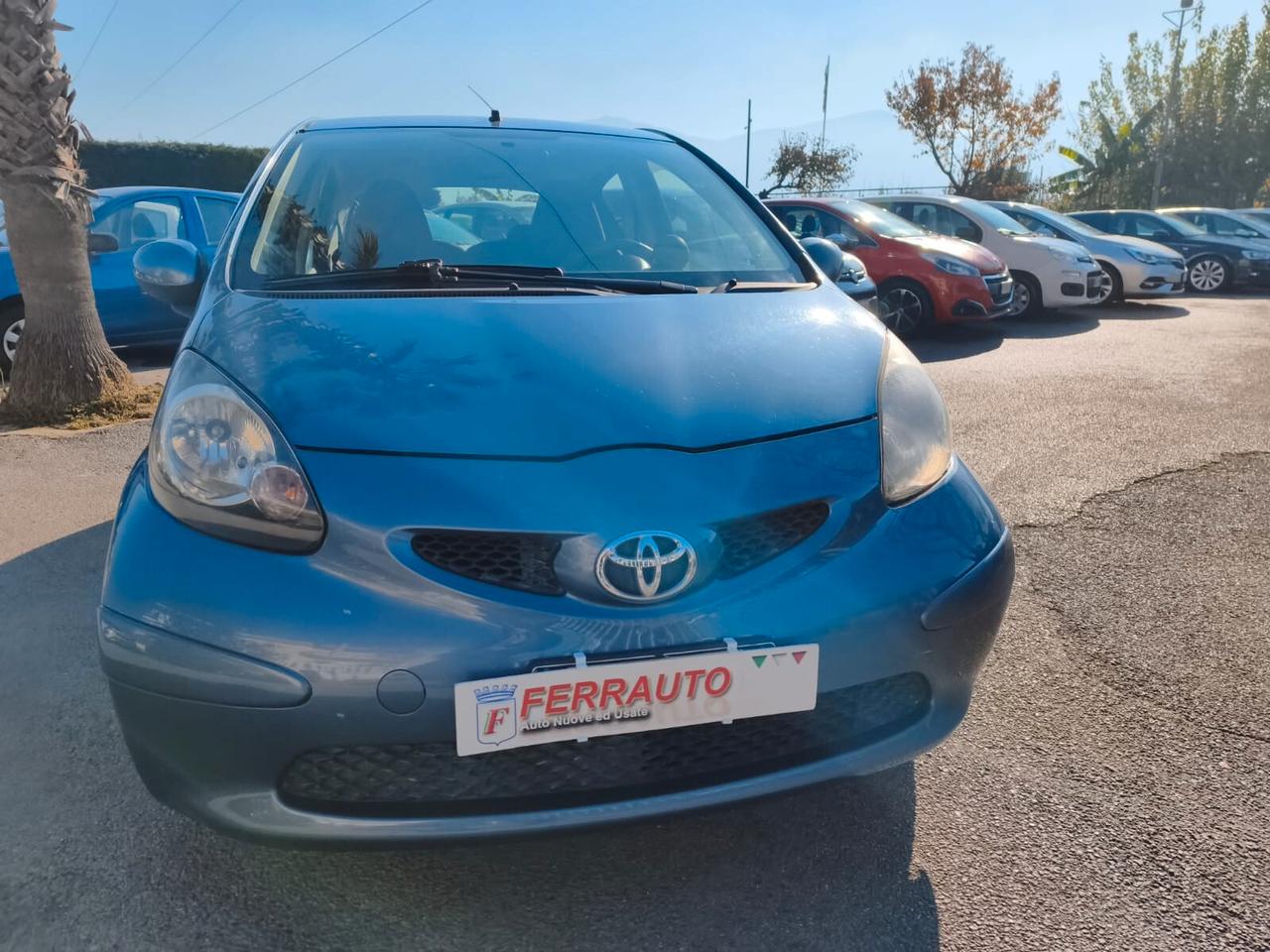 Toyota Aygo 1.0 12V VVT-i 5 porte Sol