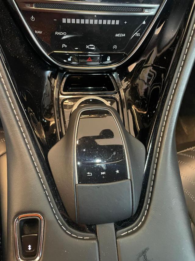 ASTON MARTIN DB11 V8 Coupé