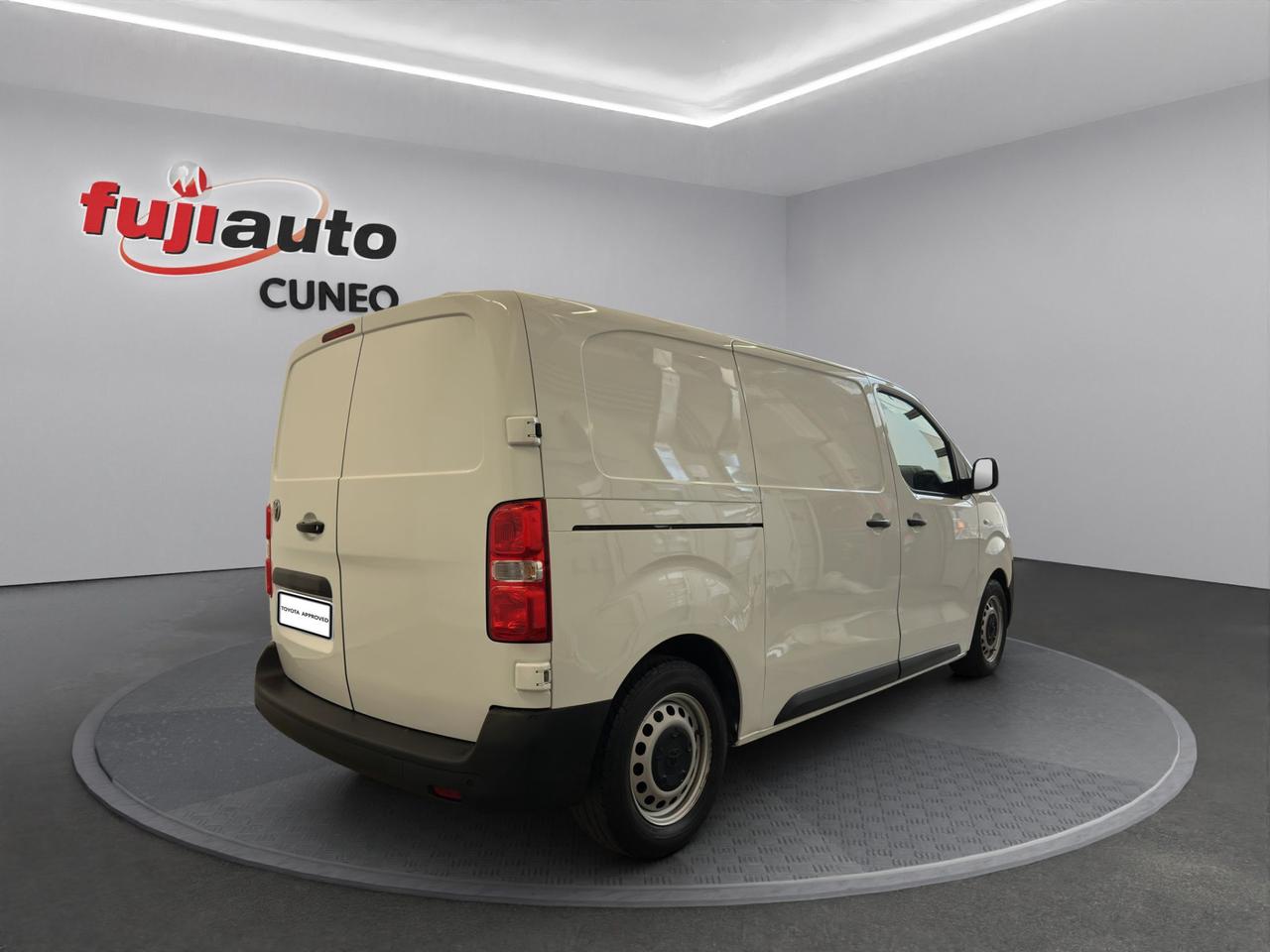 Toyota Proace Comfort 1.6L Diesel 10Q