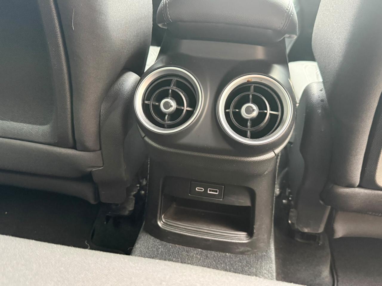 Alfa Romeo Stelvio 2.2 TD 190CV AT8 Q4 Business