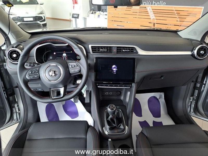 MG ZS 1.5 Classic Luxury Silver (MBC)