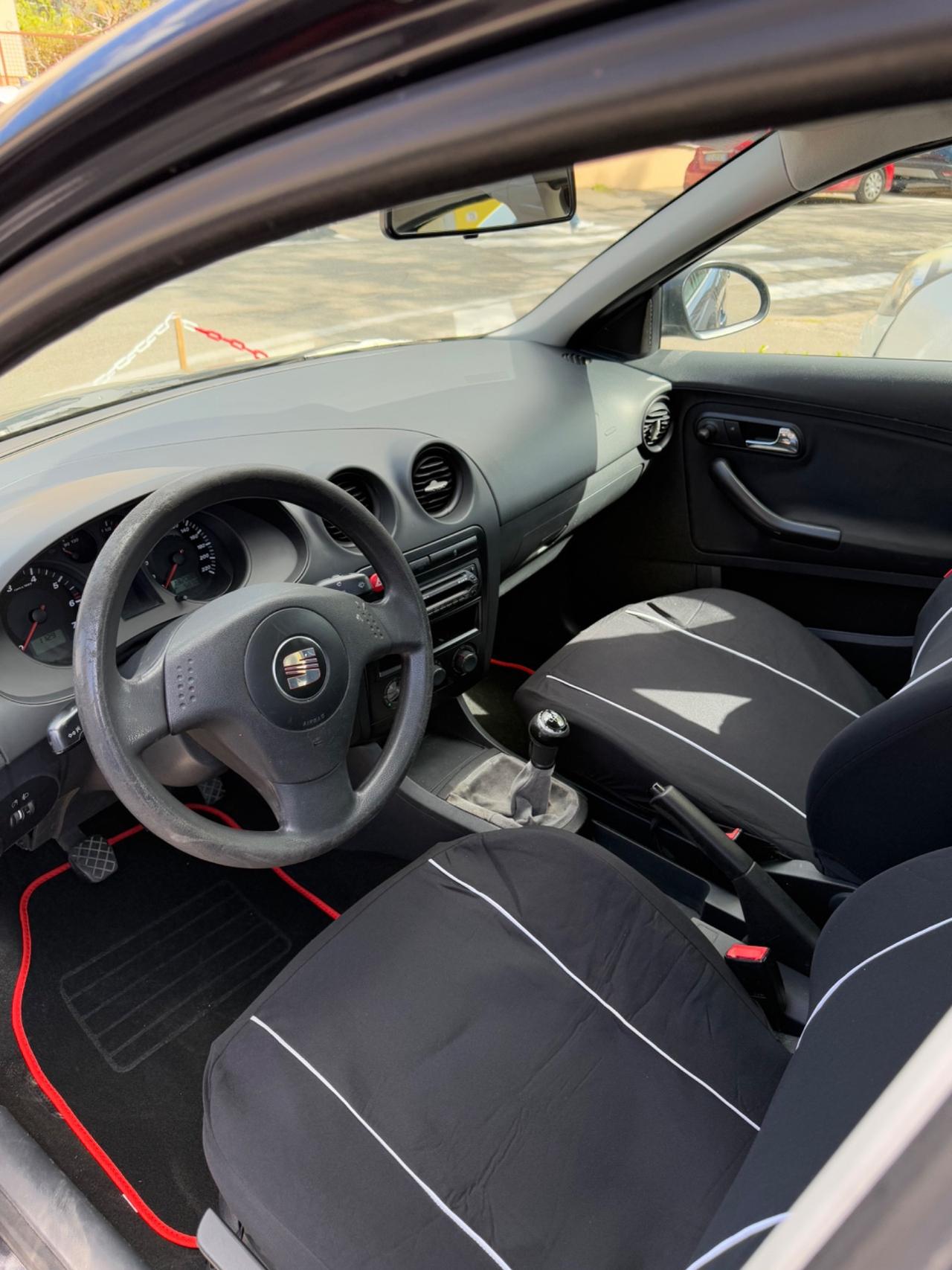 Seat Ibiza 1.4 16V 5p. aut. Stylance