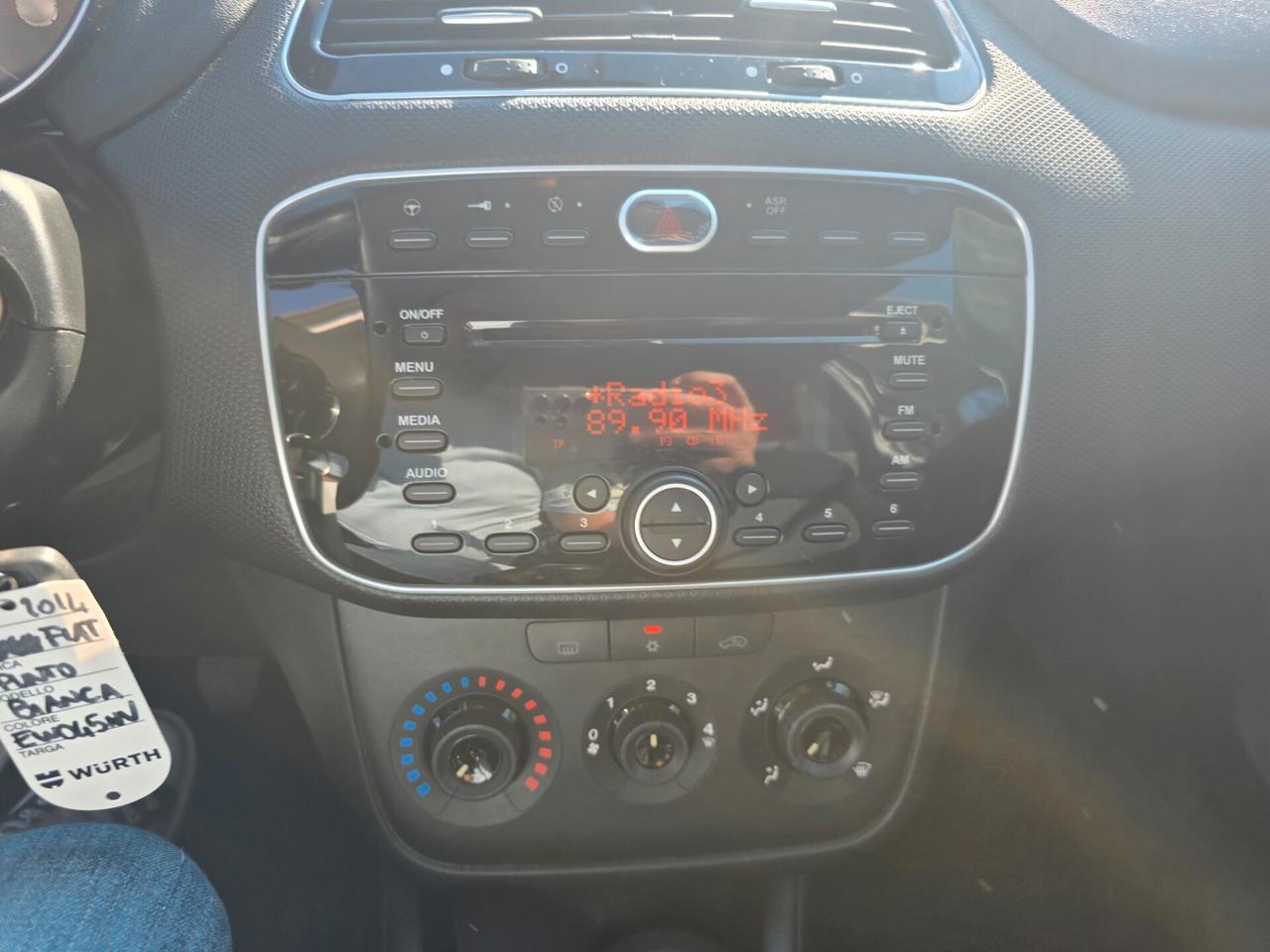 Fiat Punto 1.4BENZ 77CV NEOP 42000KM-2014