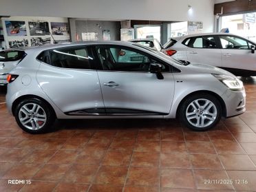 Renault Clio dCi 1.5 diesel 90 CV 5 porte Moschino Life